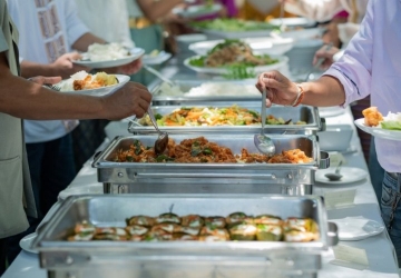 Refeição na empresa x Vale-Refeição